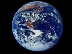 earth-full-view_6125_990x742