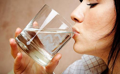 woman_drinking_water2.JPG